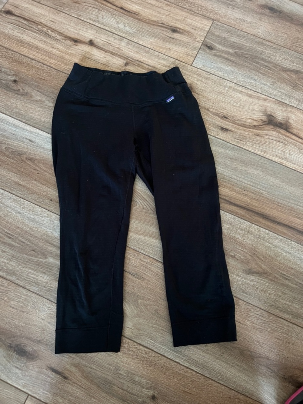 Patagonia Womens XS Capilene Thermal weight capris leggings